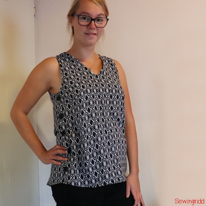 Freshly rereleased Tula dress pattern by Laela Jeyne Patterns, sewn by Sewingridd