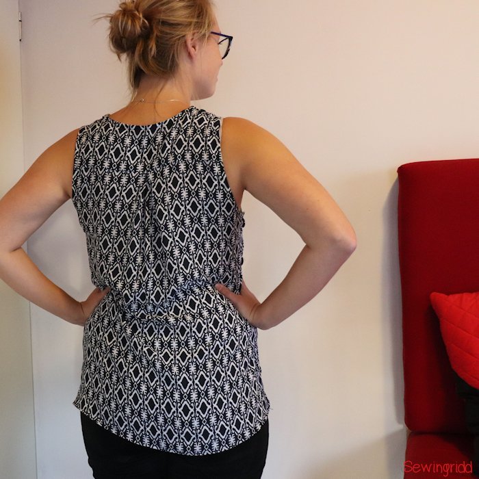 Freshly rereleased Tula dress pattern by Laela Jeyne Patterns, sewn by Sewingridd