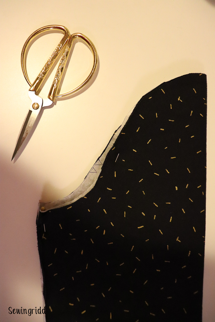 Granny's tips on setting in sleeves - basic rules that always apply. Tutorial by Sewingridd