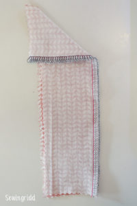 Tutorial on how to sew flat felled seams (flatlock) by Sewingridd