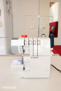 Tutorial on how to sew flat felled seams (flatlock) by Sewingridd