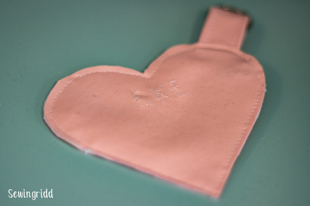 Heart shaped pouch for mothersday - by Sewingridd