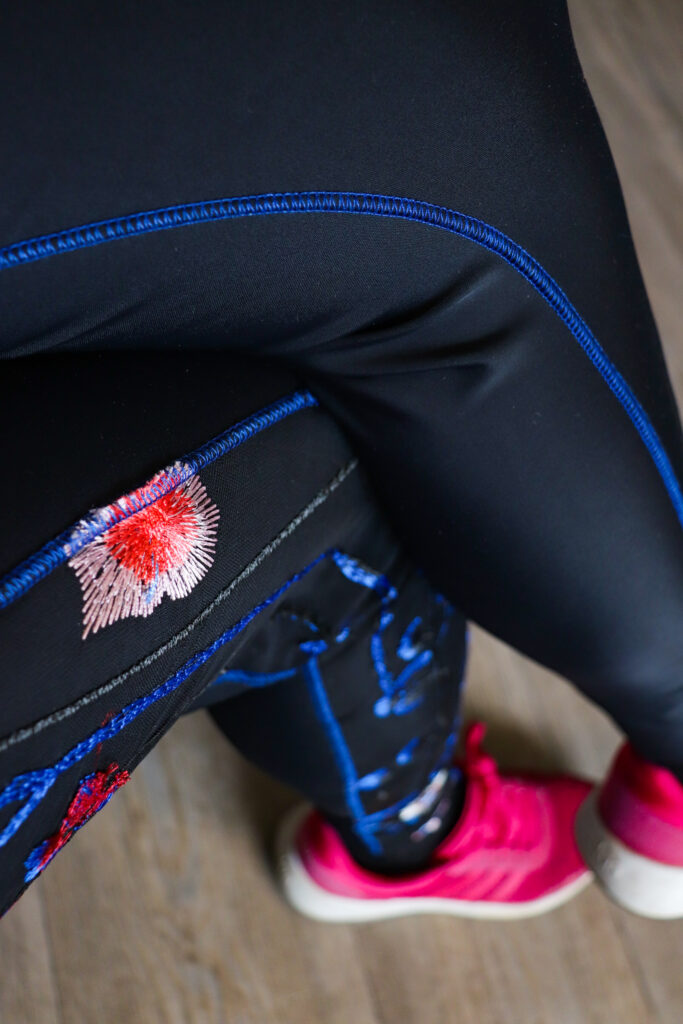 Sportslegging with lace side panels - sewn by Sewingridd